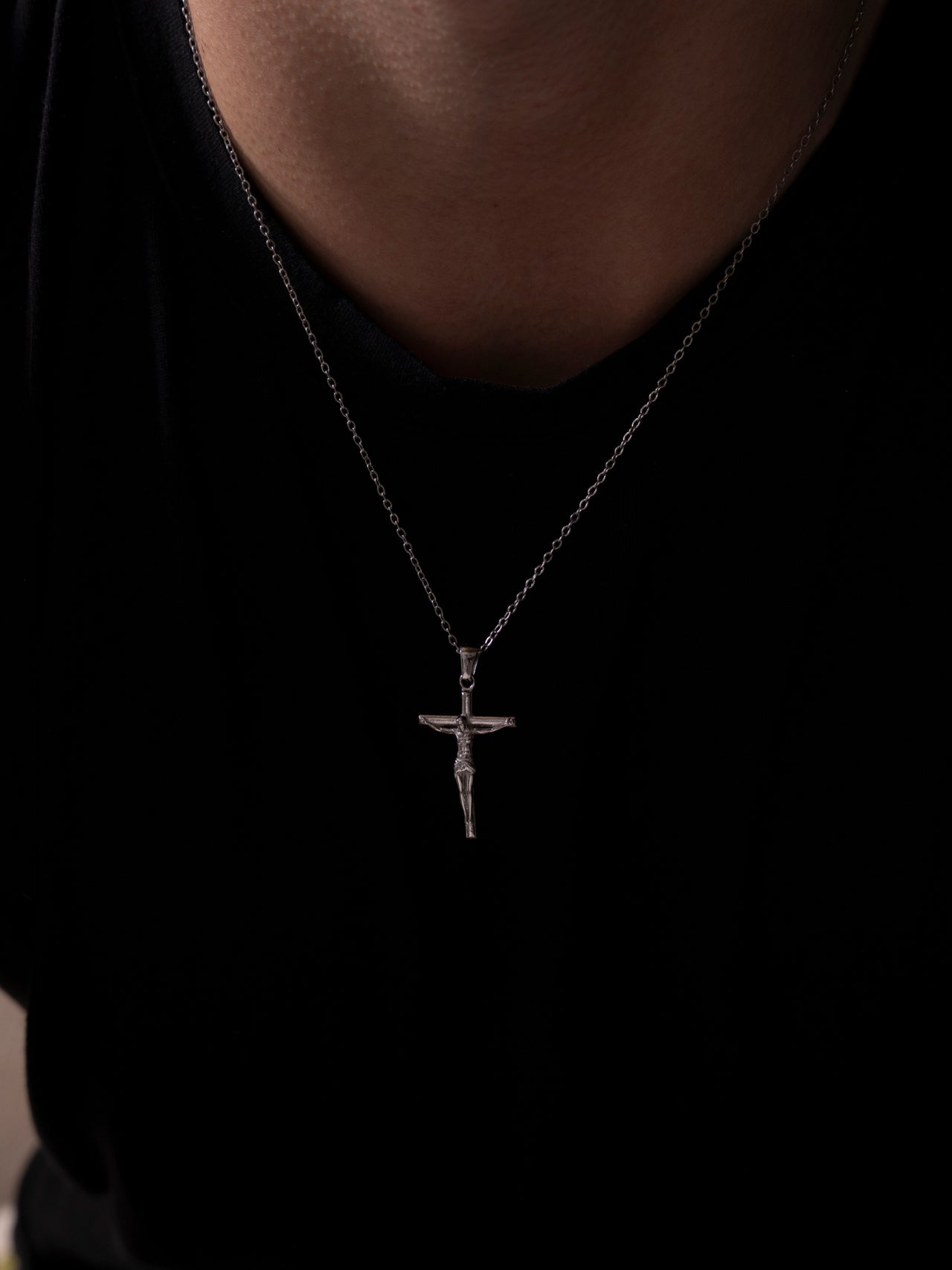 Colar Crucifixo Milano Prata